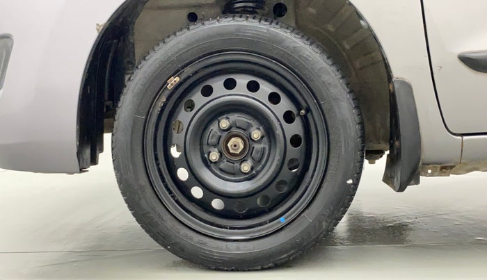 2014 Maruti Wagon R 1.0 VXI, Petrol, Manual, 53,394 km, Left Front Wheel