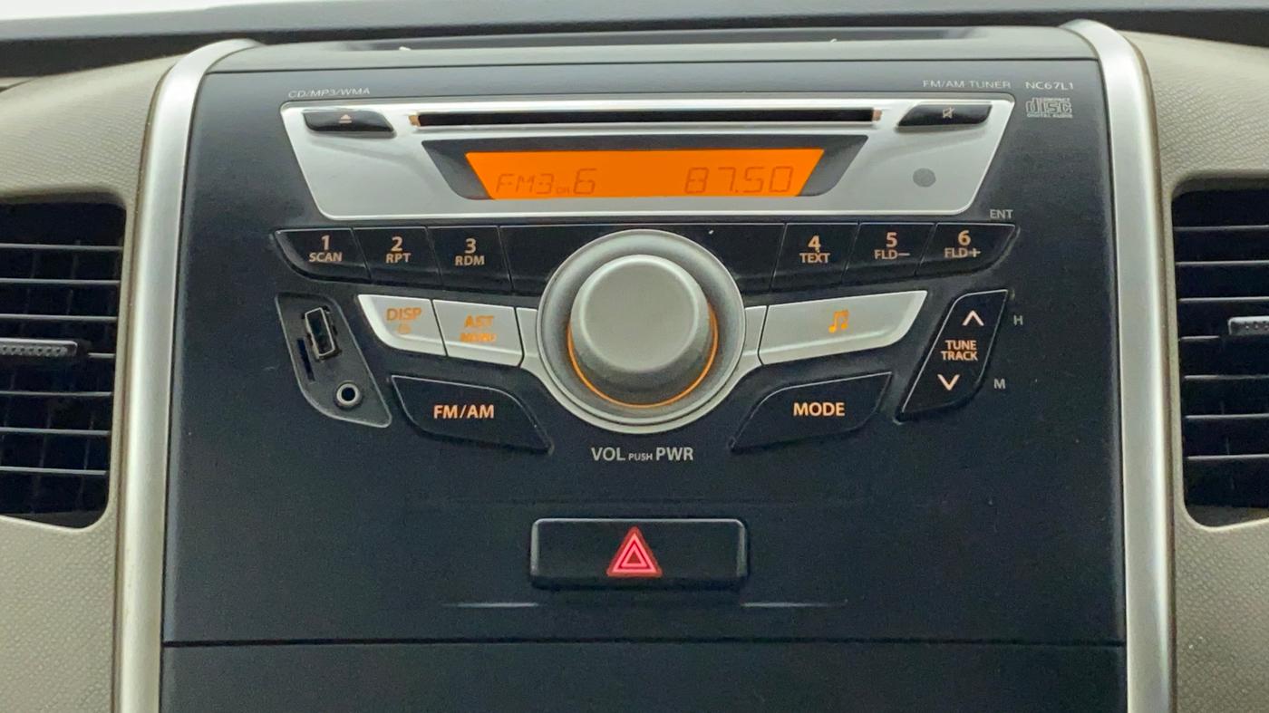 2014 Maruti Wagon R 1.0 VXI, Petrol, Manual, 53,394 km, Infotainment System