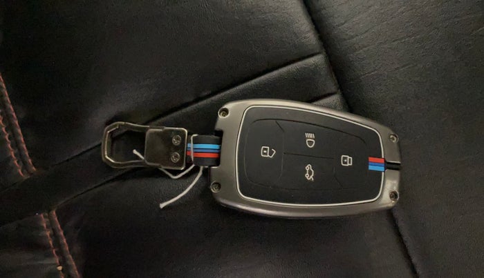 2023 Tata TIGOR XZ PETROL, Petrol, Manual, 14,553 km, Key Close Up