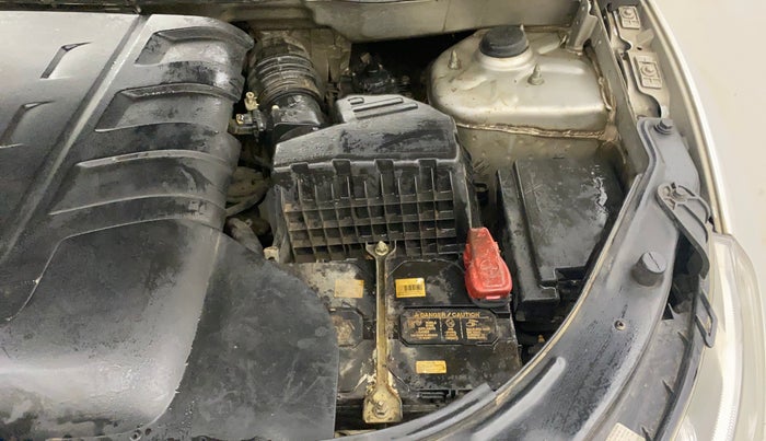 2018 Mahindra XUV500 W9, Diesel, Manual, 95,179 km, Engine View - Left