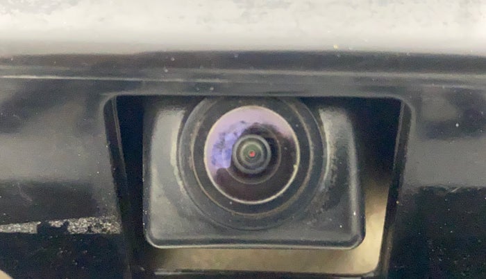 2018 Mahindra XUV500 W9, Diesel, Manual, 95,179 km, Parking Camera