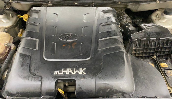 2018 Mahindra XUV500 W9, Diesel, Manual, 95,179 km, Engine View