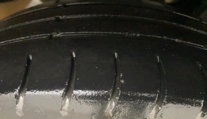 2014 Hyundai Eon D-LITE+, Petrol, Manual, 84,097 km, Left Rear Tyre Tread