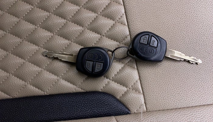 2018 Maruti Dzire VXI, Petrol, Manual, 69,508 km, Key Close Up