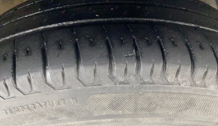 2018 Maruti Dzire VXI, Petrol, Manual, 69,508 km, Right Front Tyre Tread