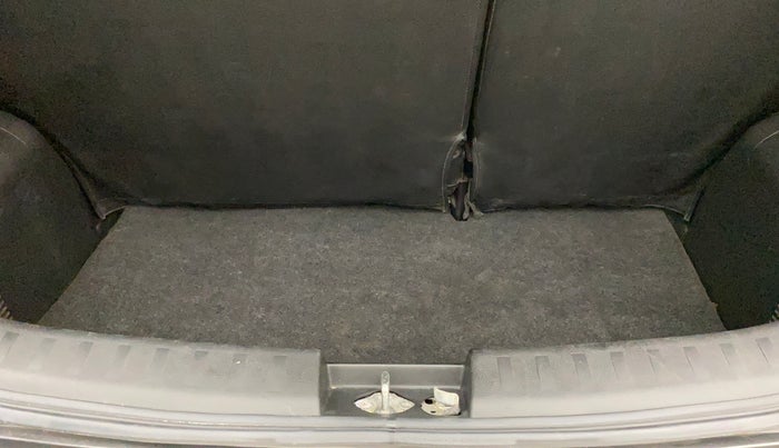 2016 Maruti Swift VXI, Petrol, Manual, 41,009 km, Boot Inside