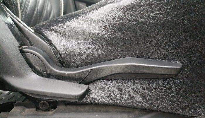 2018 Maruti Swift VXI, Petrol, Manual, 46,987 km, Driver Side Adjustment Panel