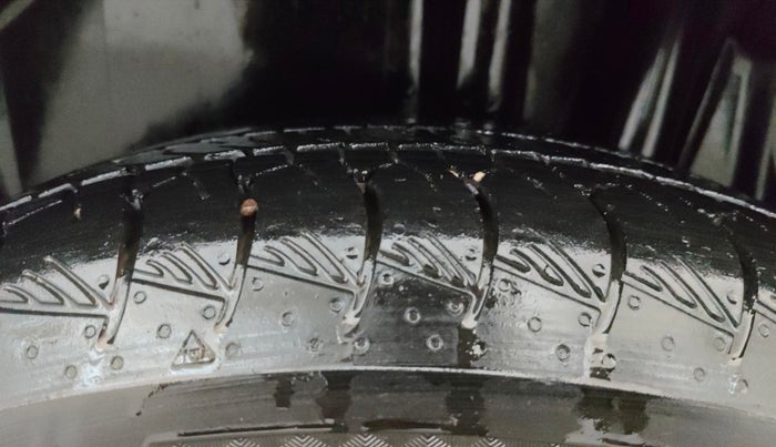 2023 Maruti Grand Vitara ALPHA SMART HYBRID AT, Petrol, Automatic, 32,182 km, Left Rear Tyre Tread