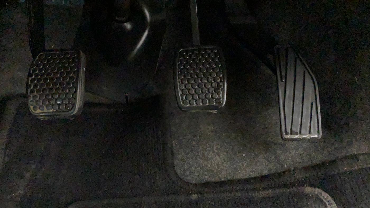 2019 Maruti Alto 800 VXI, Petrol, Manual, 7,318 km, Pedals