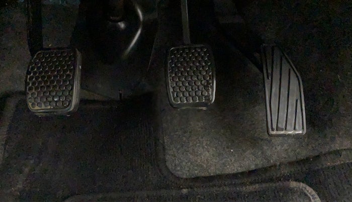 2019 Maruti Alto 800 VXI, Petrol, Manual, 7,318 km, Pedals