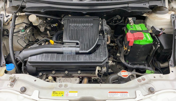 2015 Maruti Swift VXI, Petrol, Manual, 1,16,985 km, Open Bonet