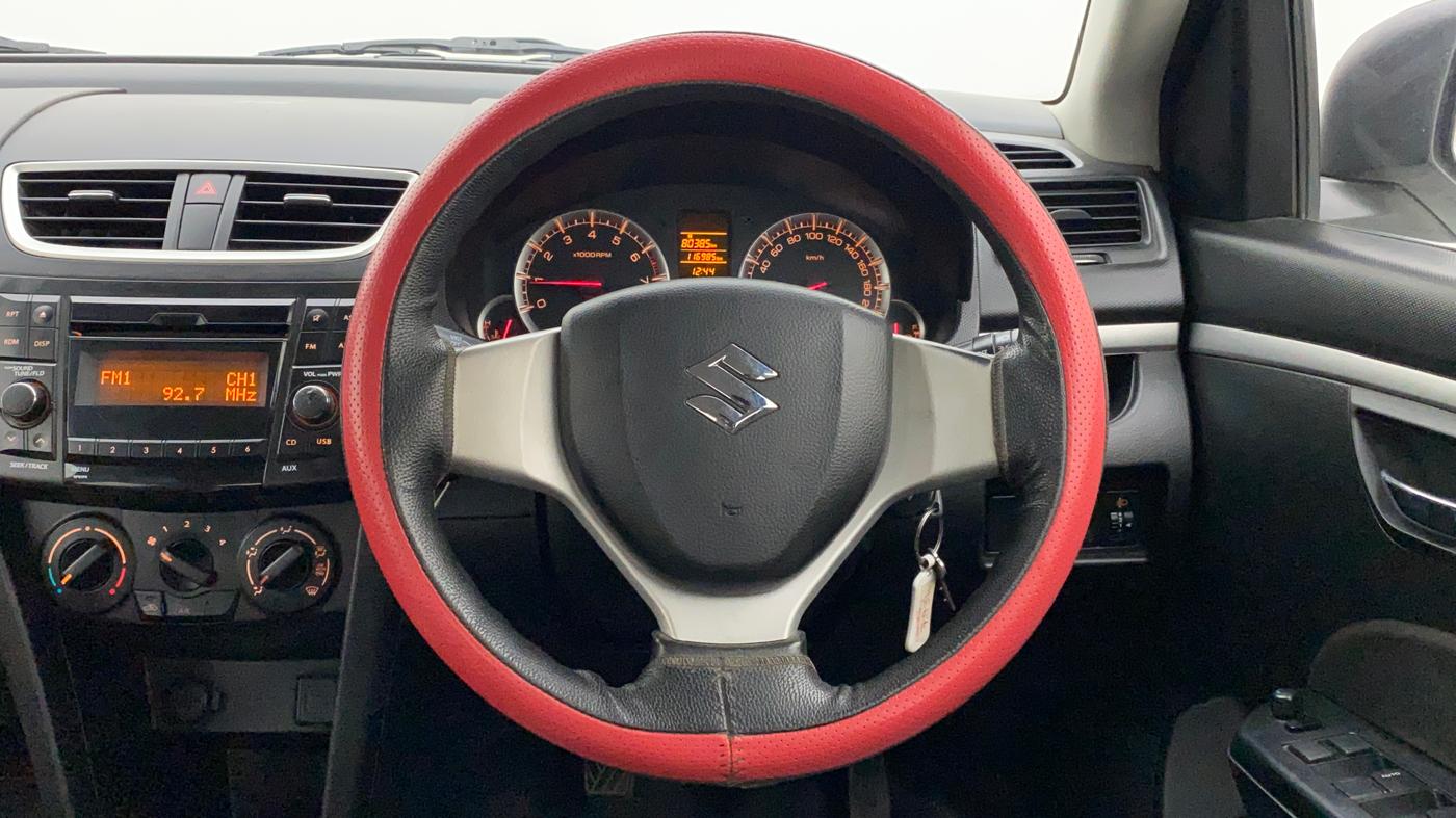 2015 Maruti Swift VXI, Petrol, Manual, 1,16,985 km, Steering Wheel Close Up