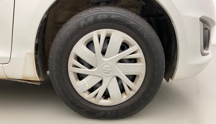 2015 Maruti Swift VXI, Petrol, Manual, 1,16,985 km, Right Front Wheel