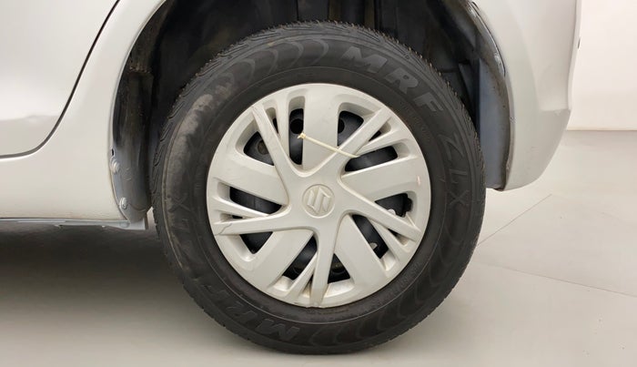 2015 Maruti Swift VXI, Petrol, Manual, 1,16,985 km, Left Rear Wheel