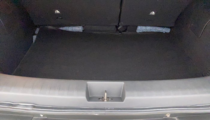 2022 Nissan MAGNITE XV PREMIUM TURBO, Petrol, Manual, 16,347 km, Boot Inside