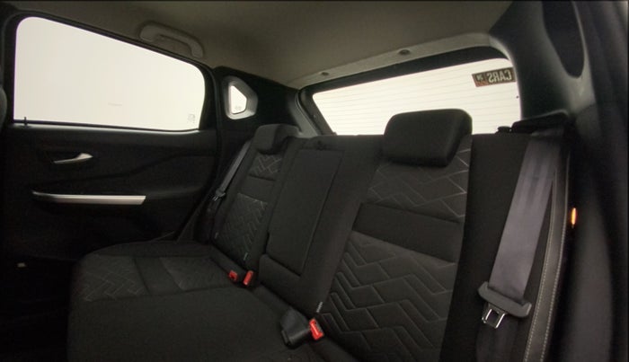 2022 Nissan MAGNITE XV PREMIUM TURBO, Petrol, Manual, 16,347 km, Right Side Rear Door Cabin