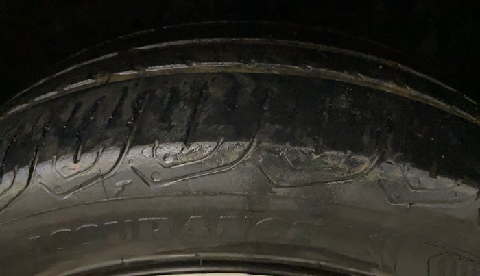 2015 Honda City 1.5L I-VTEC SV CVT, Petrol, Automatic, 73,847 km, Right Front Tyre Tread