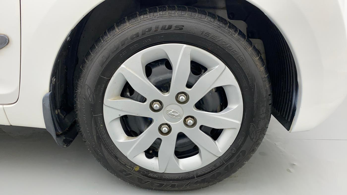 2018 Hyundai Eon MAGNA PLUS, Petrol, Manual, 15,795 km, Right Front Wheel