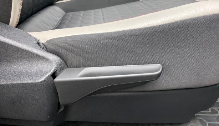 2021 Volkswagen TAIGUN GT PLUS 1.5 TSI DSG, Petrol, Automatic, 33,272 km, Driver Side Adjustment Panel