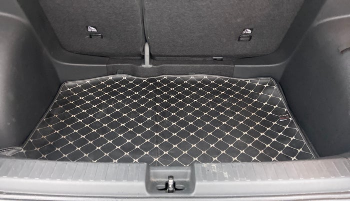 2021 Volkswagen TAIGUN GT PLUS 1.5 TSI DSG, Petrol, Automatic, 33,272 km, Boot Inside