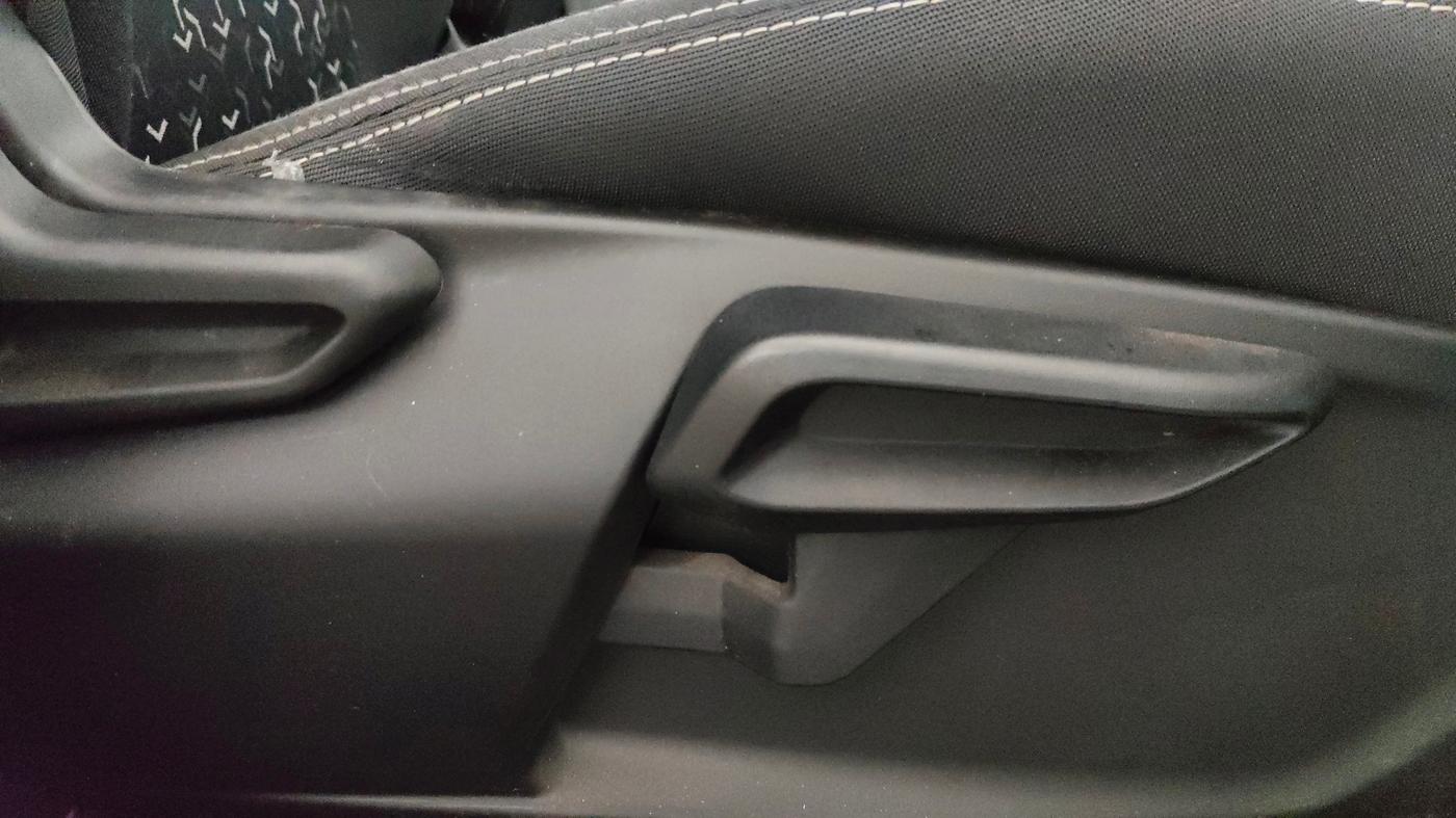 2021 Tata Tiago XZA PLUS PETROL, Petrol, Automatic, 5,899 km, Driver Side Adjustment Panel