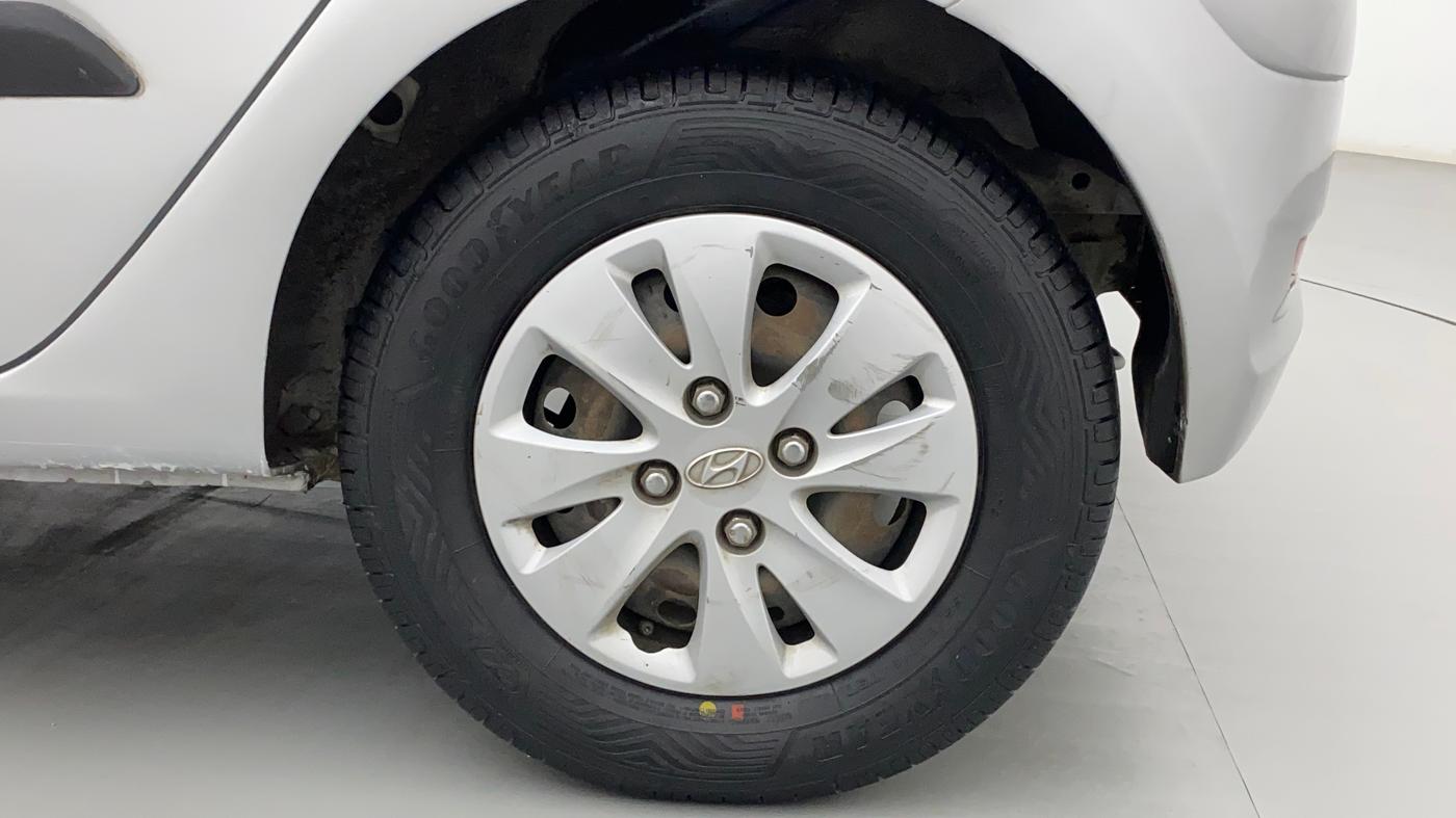 2012 Hyundai i10 MAGNA 1.2, Petrol, Manual, 73,009 km, Left Rear Wheel