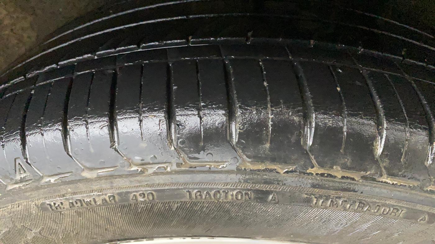 2021 Hyundai Creta SX (O) IVT 1.5 PETROL, Petrol, Automatic, 35,970 km, Left Rear Tyre Tread