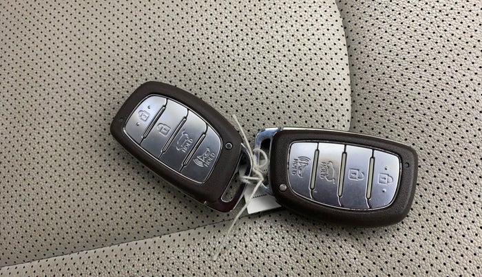 2021 Hyundai Creta SX (O) IVT 1.5 PETROL, Petrol, Automatic, 35,970 km, Key Close Up