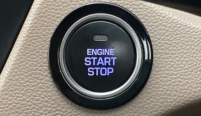 2017 Hyundai Elite i20 ASTA 1.2 (O), Petrol, Manual, 37,884 km, Keyless Start/ Stop Button