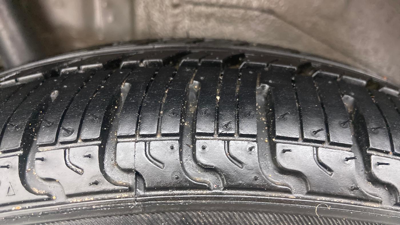 2018 Maruti Wagon R 1.0 VXI, Petrol, Manual, 42,137 km, Right Rear Tyre Tread