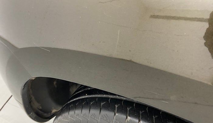 2018 Renault Duster 85 PS RXS MT DIESEL, Diesel, Manual, 1,00,039 km, Left fender - Minor scratches