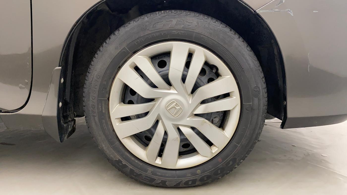 2014 Honda City SV MT PETROL, Petrol, Manual, 40,756 km, Right Front Wheel