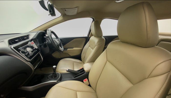 2014 Honda City SV MT PETROL, Petrol, Manual, 40,756 km, Right Side Front Door Cabin