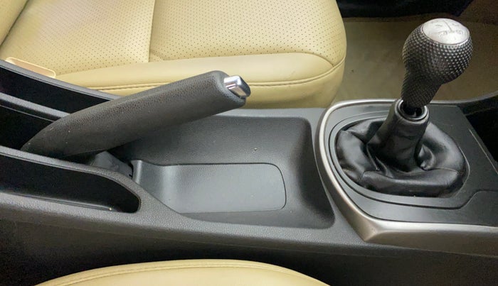 2014 Honda City SV MT PETROL, Petrol, Manual, 40,756 km, Gear Lever