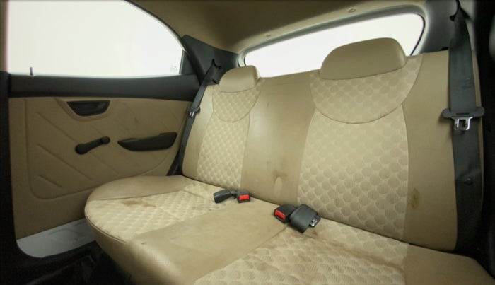 2018 Hyundai Eon MAGNA + AIRBAG, Petrol, Manual, 33,070 km, Right Side Rear Door Cabin