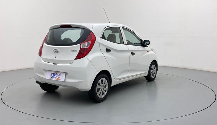2018 Hyundai Eon MAGNA + AIRBAG, Petrol, Manual, 33,070 km, Right Back Diagonal