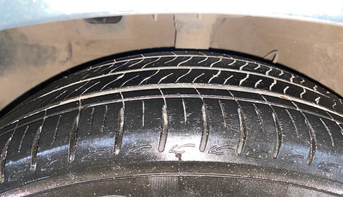 2023 Hyundai GRAND I10 NIOS SPORTZ 1.2 KAPPA VTVT, Petrol, Manual, 29,661 km, Left Front Tyre Tread