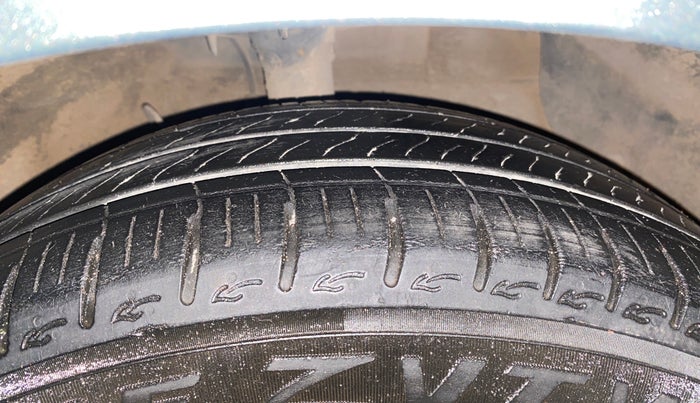 2023 Hyundai GRAND I10 NIOS SPORTZ 1.2 KAPPA VTVT, Petrol, Manual, 29,661 km, Right Front Tyre Tread