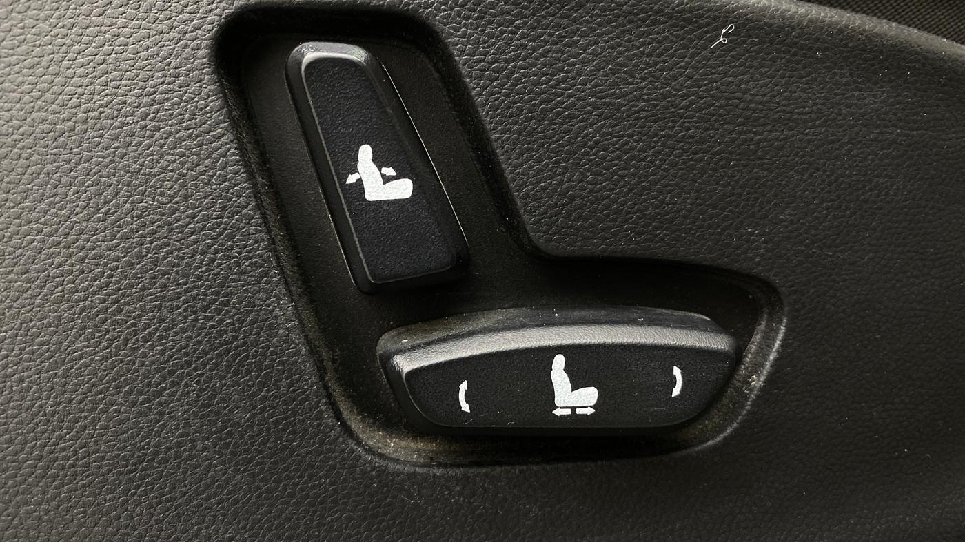 2021 MG HECTOR SHARP 1.5 DCT PETROL, Petrol, Automatic, 65,789 km, Driver Side Adjustment Panel