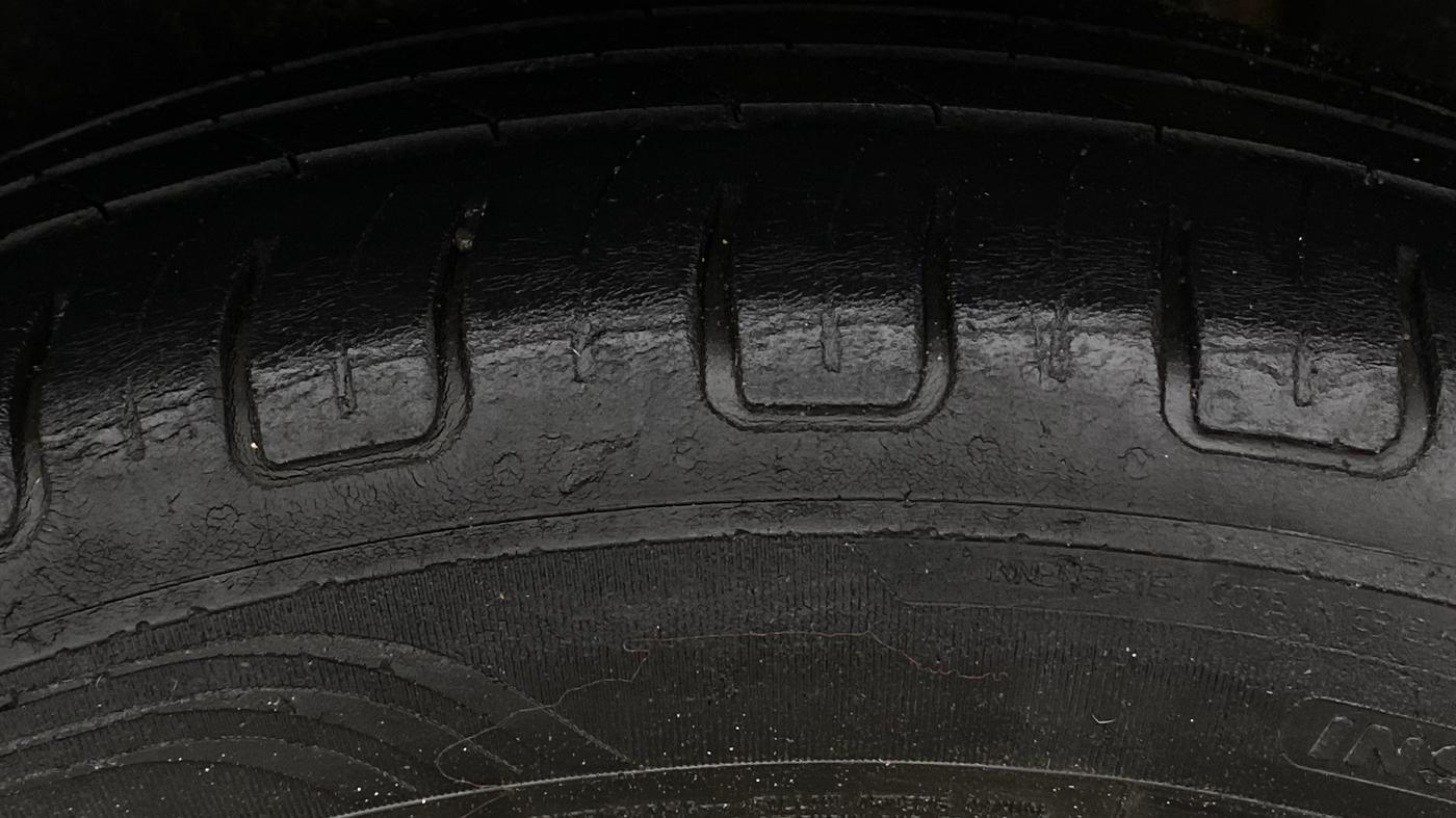 2021 MG HECTOR SHARP 1.5 DCT PETROL, Petrol, Automatic, 65,789 km, Left Rear Tyre Tread