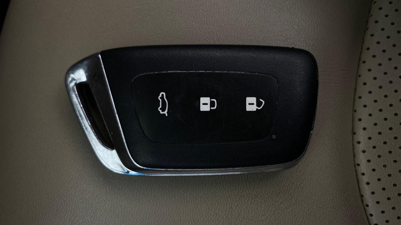 2021 MG HECTOR SHARP 1.5 DCT PETROL, Petrol, Automatic, 65,789 km, Key Close Up
