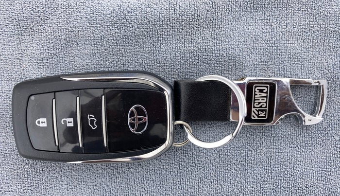 2020 Toyota Fortuner 2.8 4x2 MT, Diesel, Manual, 35,958 km, Key Close Up