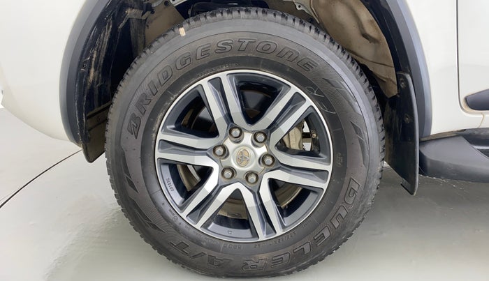 2020 Toyota Fortuner 2.8 4x2 MT, Diesel, Manual, 35,958 km, Left Front Wheel