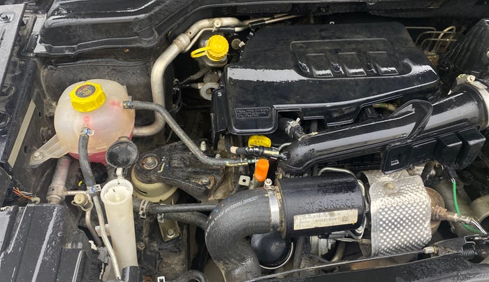 2021 Mahindra XUV300 W8 (O) 1.2 PETROL, Petrol, Manual, 59,351 km, Engine View - Right