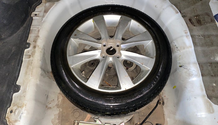 2012 Hyundai Verna FLUIDIC 1.6 VTVT SX, Petrol, Manual, 38,133 km, Spare Tyre