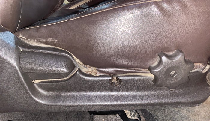 2012 Hyundai Verna FLUIDIC 1.6 VTVT SX, Petrol, Manual, 38,133 km, Driver Side Adjustment Panel