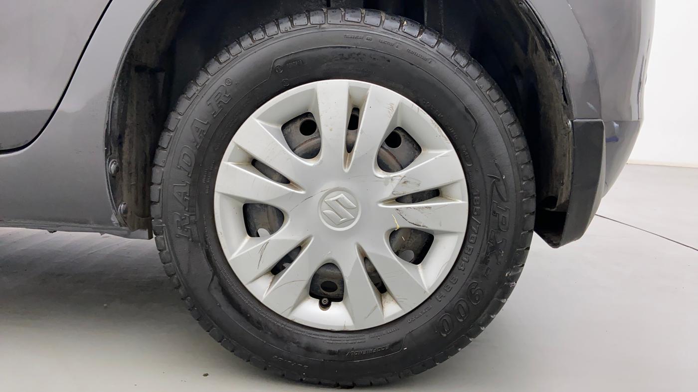 2015 Maruti Swift VXI, Petrol, Manual, 71,706 km, Left Rear Wheel