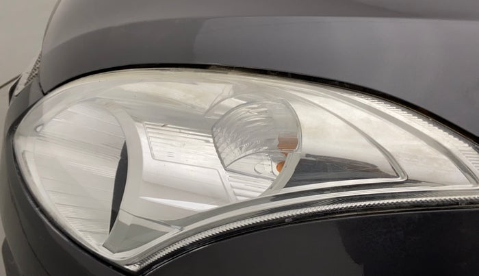 2015 Maruti Swift VXI, Petrol, Manual, 71,706 km, Left headlight - Minor scratches