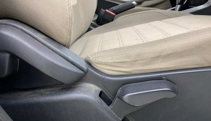 2019 Ford Ecosport TITANIUM + 1.5L PETROL AT, Petrol, Automatic, 71,959 km, Driver Side Adjustment Panel