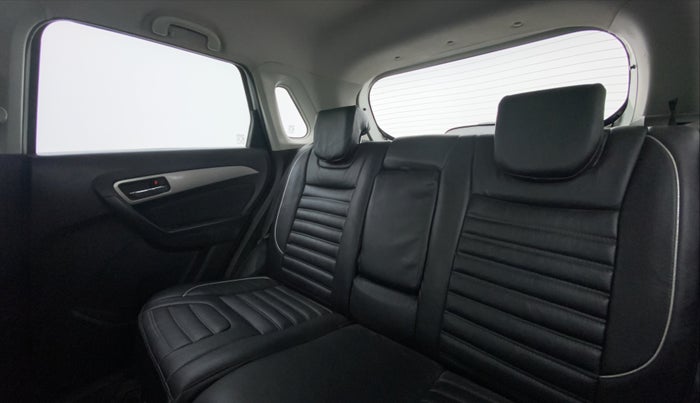 2017 Maruti Vitara Brezza ZDI PLUS, Diesel, Manual, 77,323 km, Right Side Rear Door Cabin